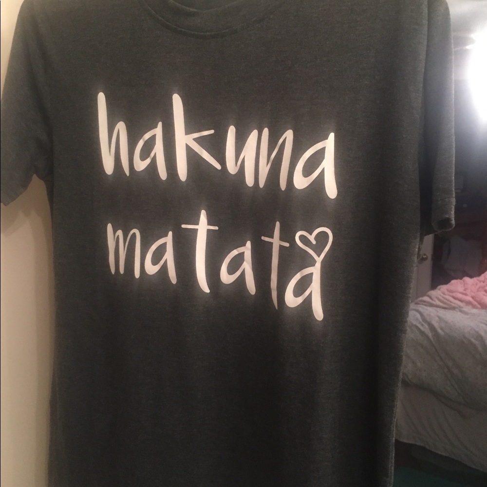 Ladies Hakuna Matata medium tshirt. New. Not worn.